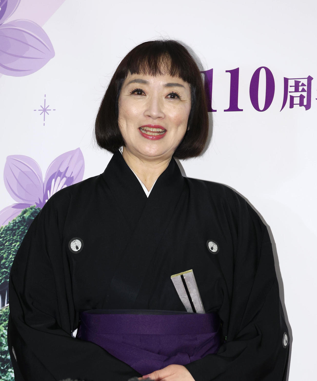 宝塚音楽学校創立110周年記念式典を終え代表インタビューで思い出を語る南風舞（撮影・白石智彦）
