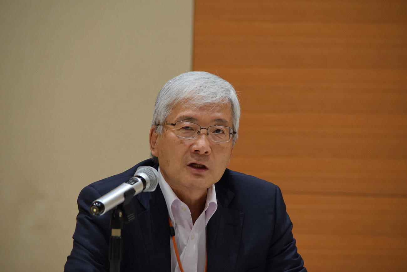 記者会見を開いた大橋善光読売テレビ社長（撮影・阪口孝志）