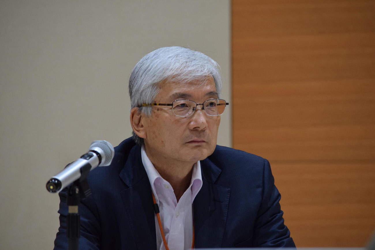 記者会見を開いた大橋善光読売テレビ社長（撮影・阪口孝志）