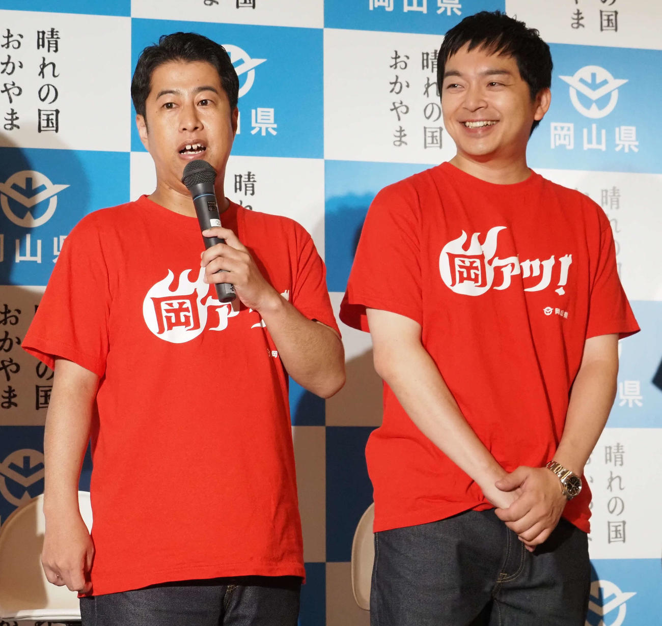 いま、岡山がアツい！岡山県「岡アツ！」PR発表会に出席したウエストランド井口浩之（左）と河本太（撮影・遠藤尚子）