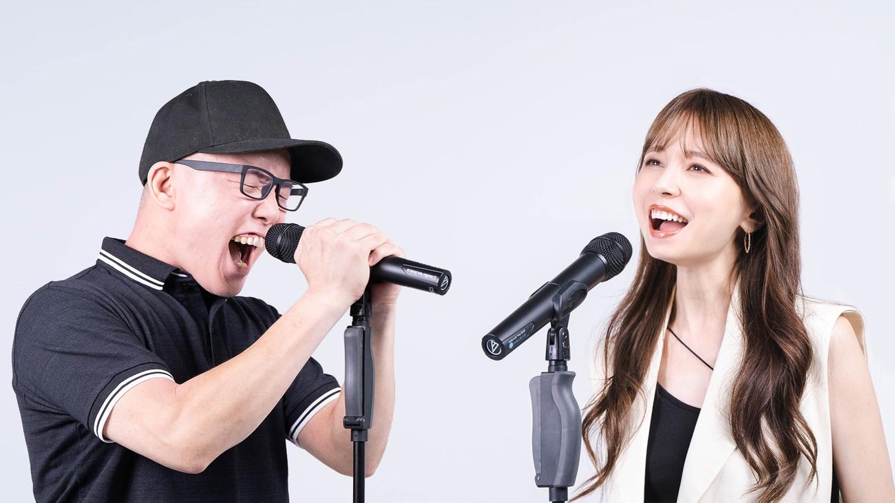 ボーカロイドの名曲「メルト」のカバーを21日にデュエットでデジタル配信した虹色侍ずま(左)とMay J．