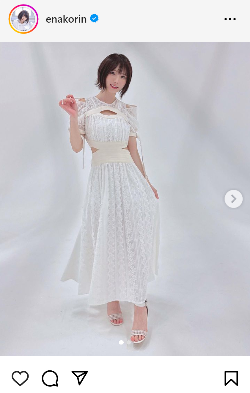 えなこのインスタグラムから