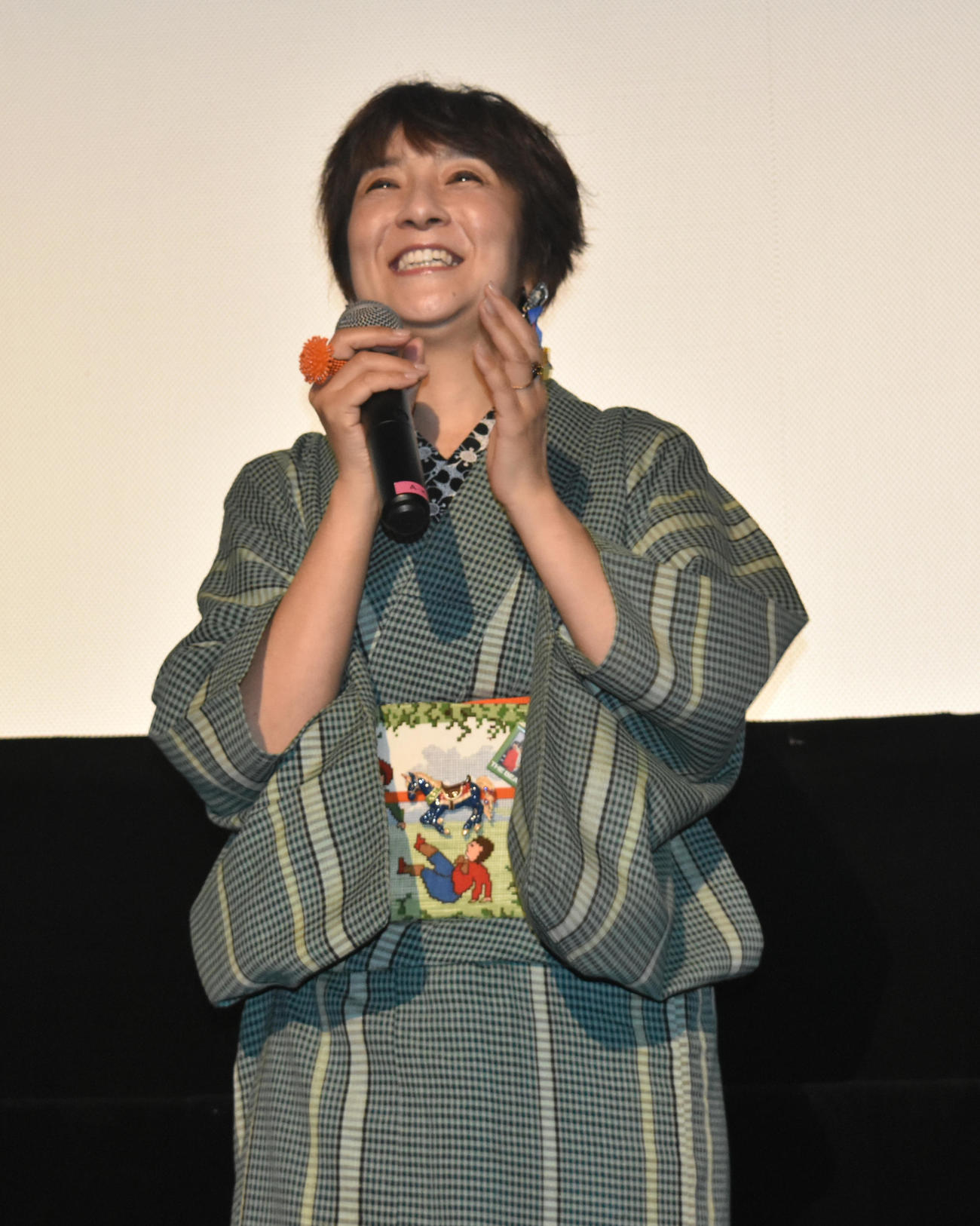 映画「パラダイス／半島」公開記念舞台あいさつに登壇した藤田朋子