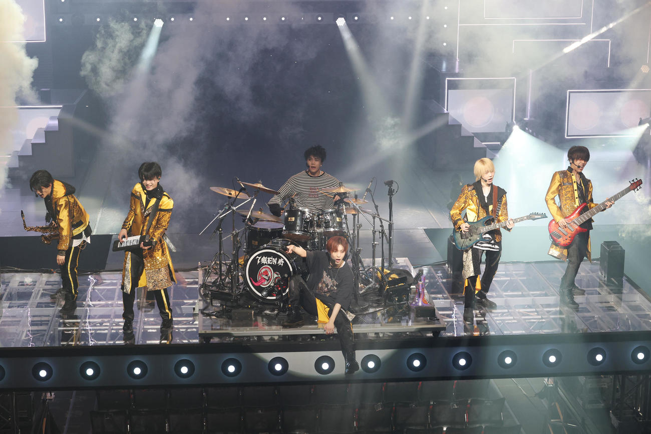 ライブの公開ゲネプロを行った7 MEN　侍（撮影・中島郁夫）