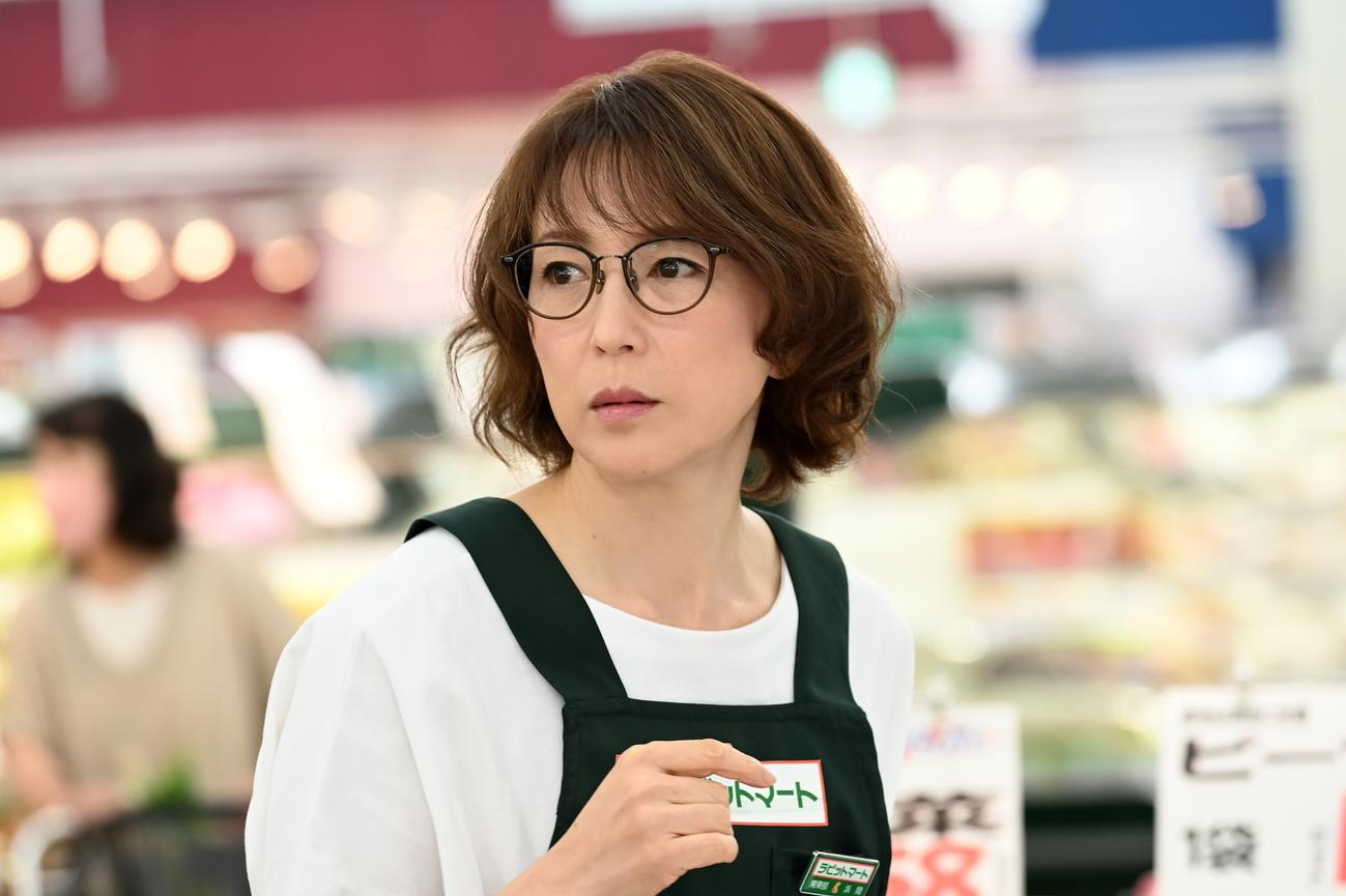 「この素晴らしき世界」で平凡な主婦・浜岡妙子を演じる若村麻由美（C）フジテレビ