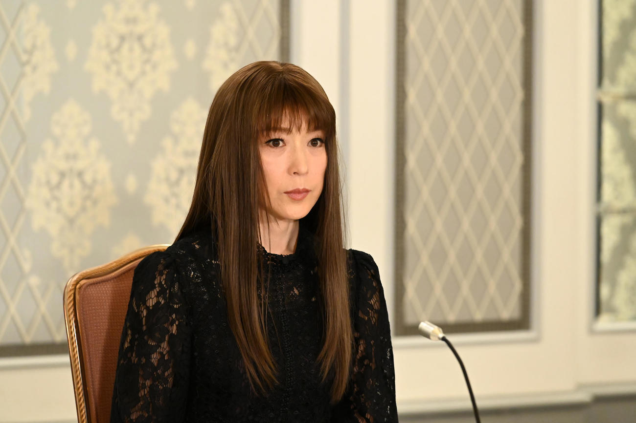 「この素晴らしき世界」で大女優・若菜絹代に扮（ふん）する浜岡妙子を演じる若村麻由美（C）フジテレビ