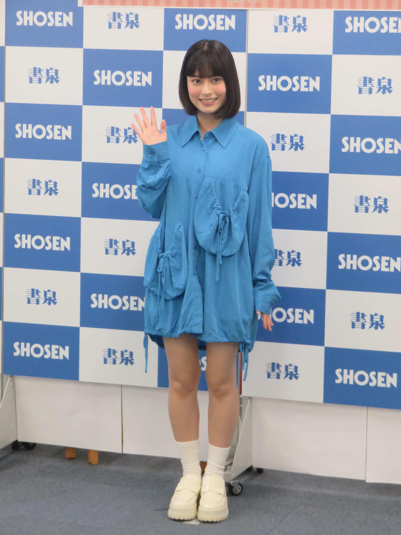 大久保桜子、25歳誕生日に3冊目写真集「candle」発売し「夢がかないました」 - 芸能写真ニュース : 日刊スポーツ