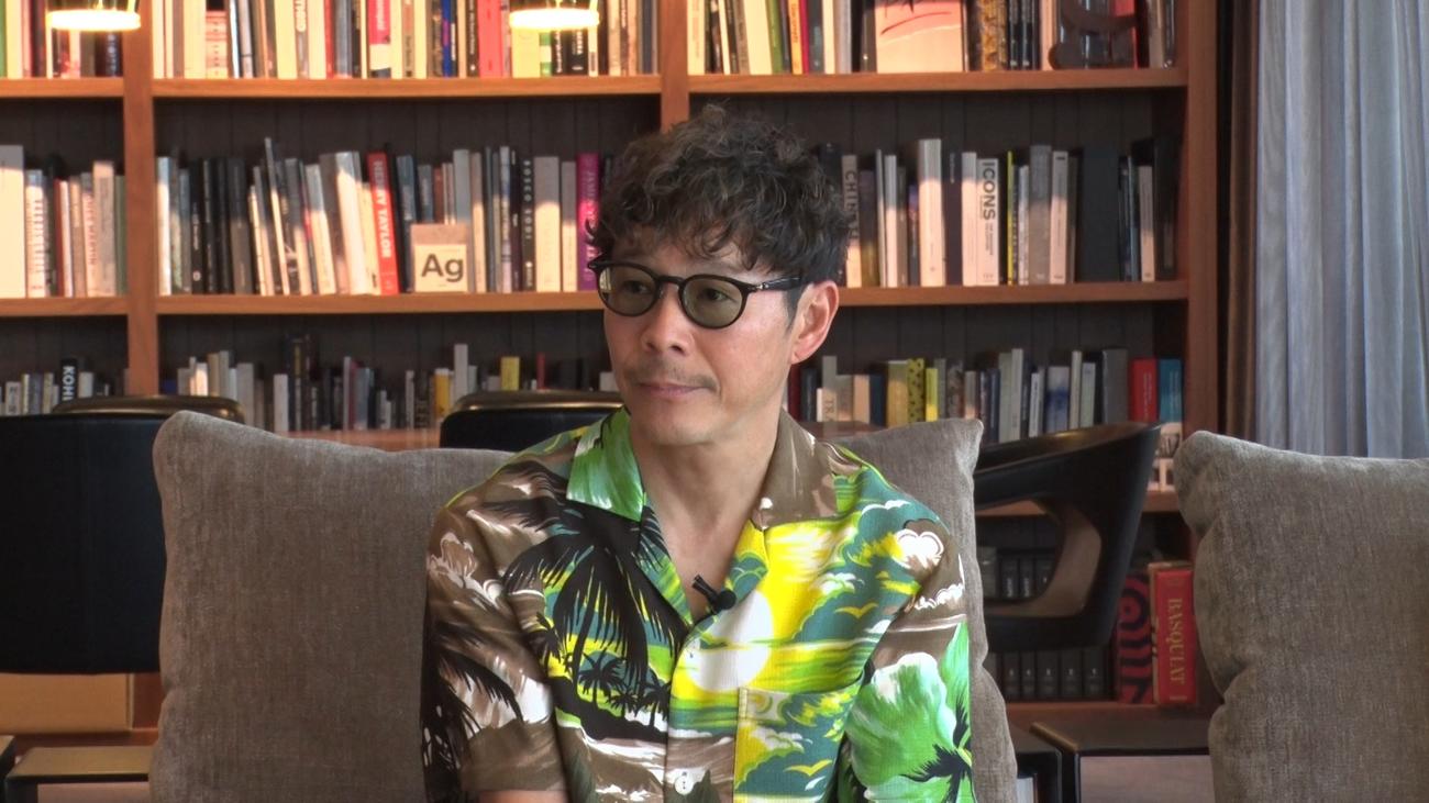 「突然ですが占ってもいいですか？」に出演する前澤友作（C）フジテレビ