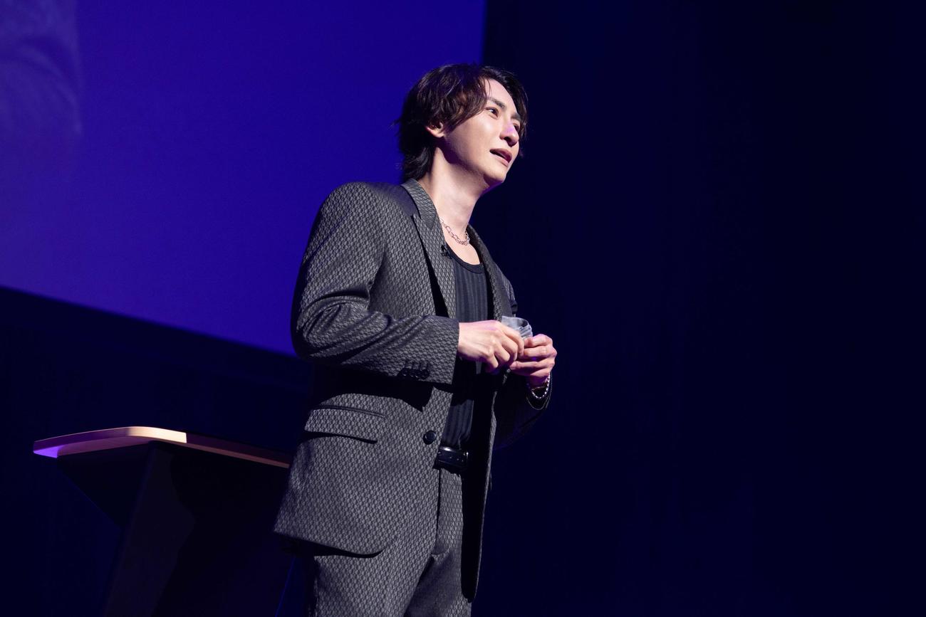 「與真司郎announcement」でゲイであることを告白したAAAのSHINJIRO