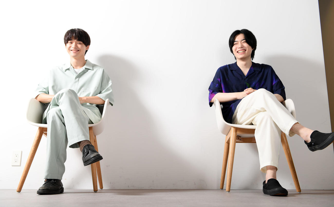 ドラマ「最高の教師　1年後、私は生徒に■された」で生徒役を熱演する萩原護（左）と福崎那由他（撮影・たえ見朱実）