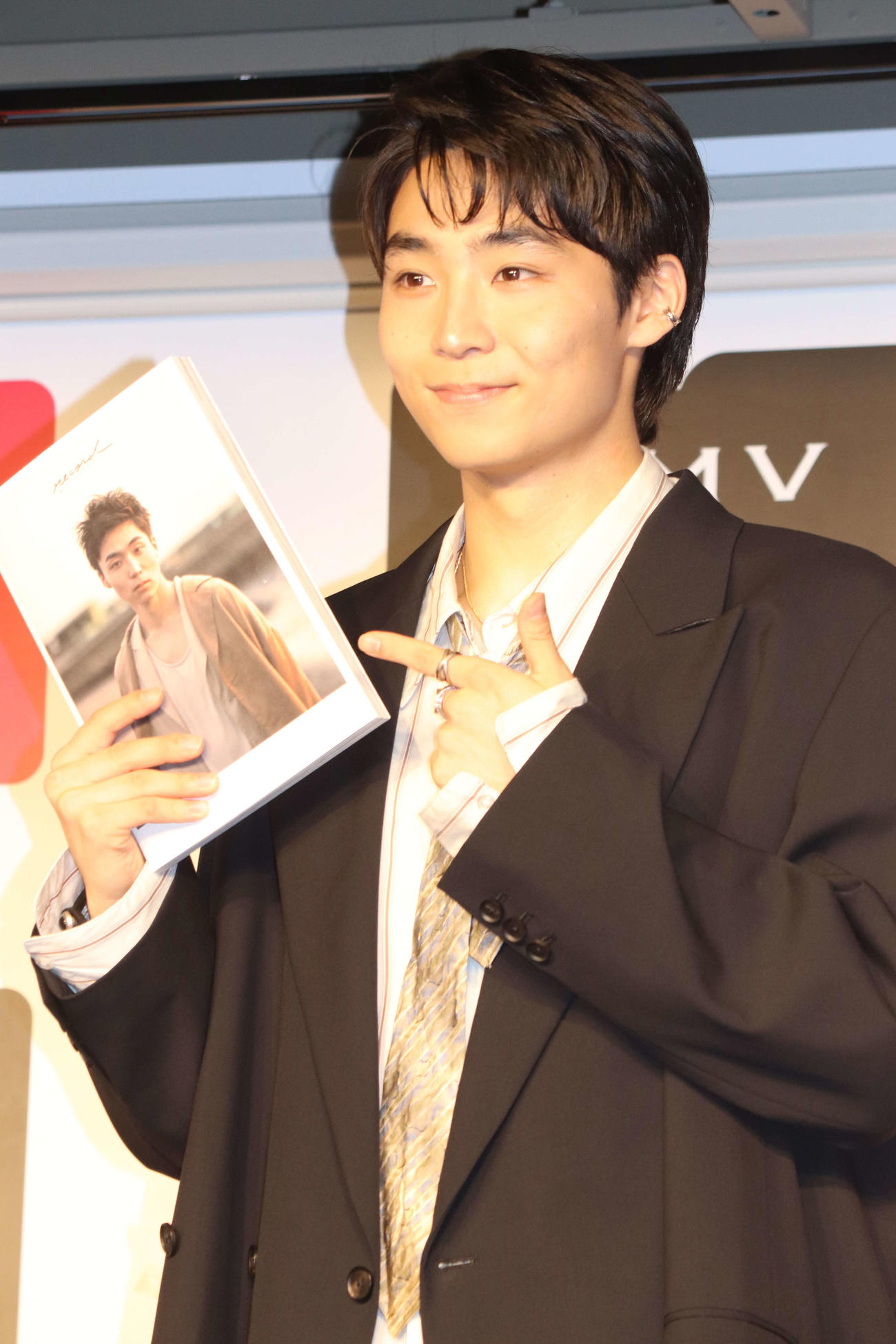 ファースト写真集「record」発売記念イベントに登壇した八村倫太郎（撮影・加藤理沙）