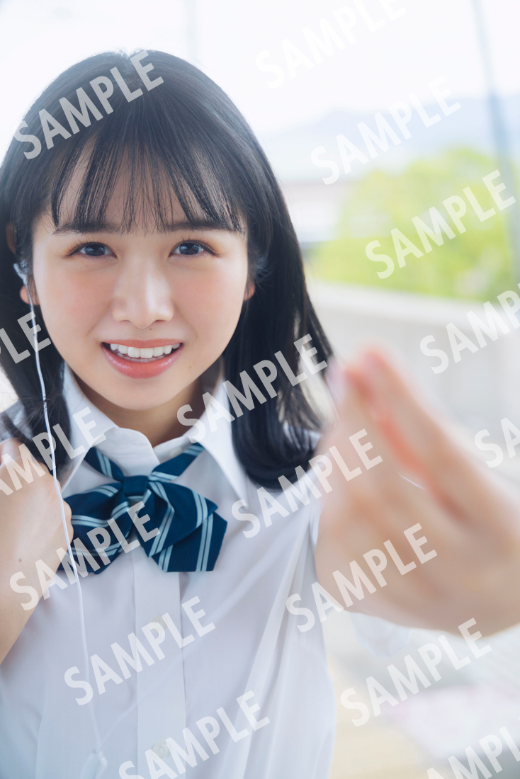 日向坂46上村ひなのファースト写真「そのままで」の特典ポストカード