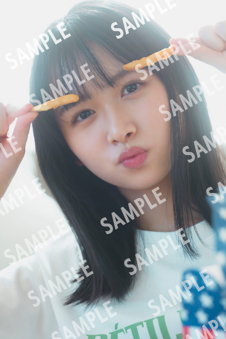 日向坂46上村ひなのファースト写真「そのままで」の特典ポストカード