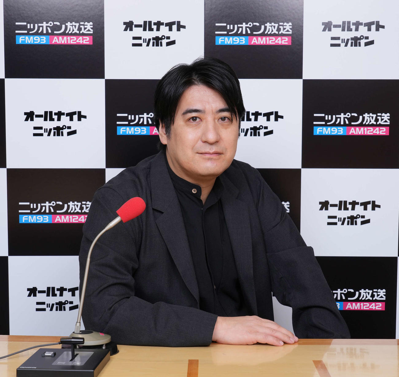 「僕たちの校内放送」に本人役で出演する佐久間宣行氏