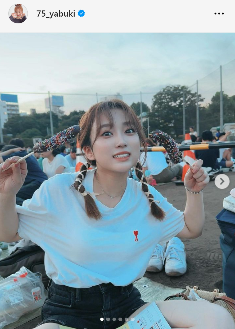 矢吹奈子のインスタグラムから