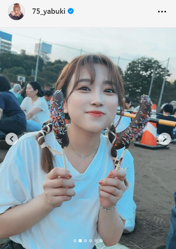 矢吹奈子のインスタグラムから