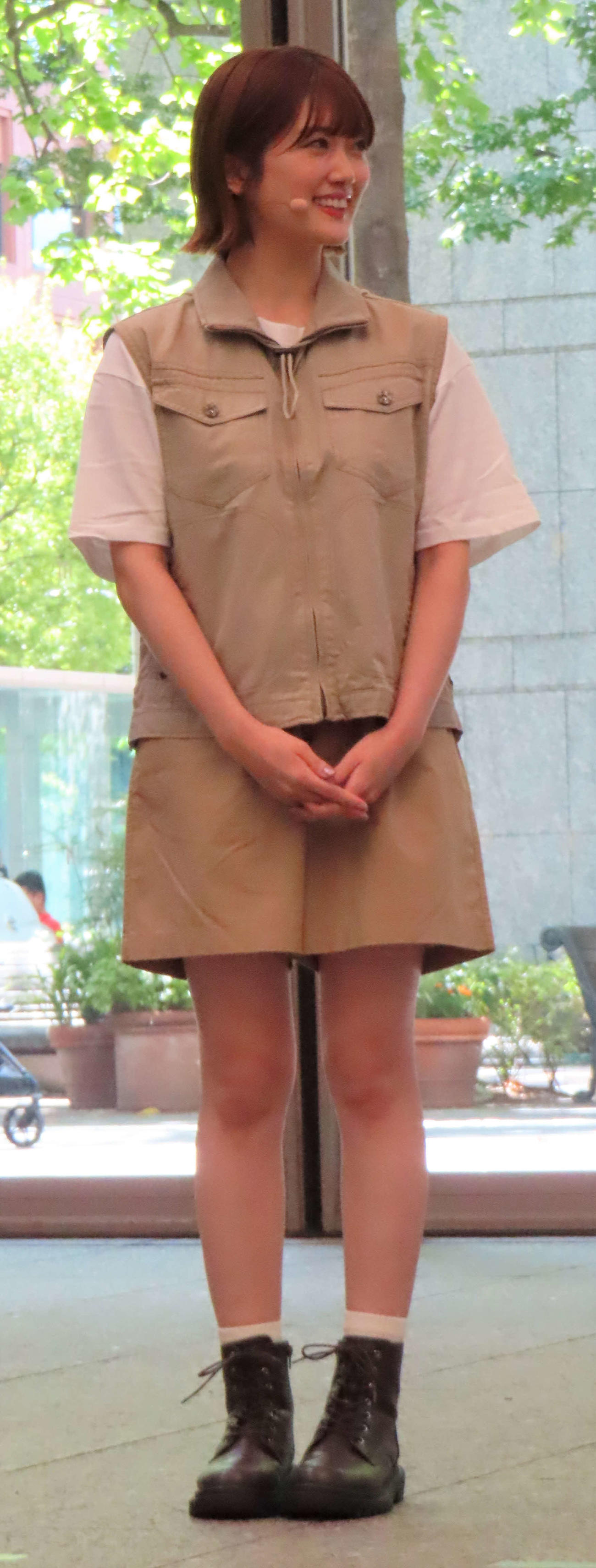 ギガノトサウルスお披露目発表会に出席した樋口日奈（撮影・玉利朱音）