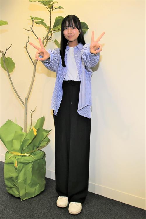 「僕が見たかった青空」1期生・工藤唯愛は、笑顔でピース（撮影・中島洋尚）
