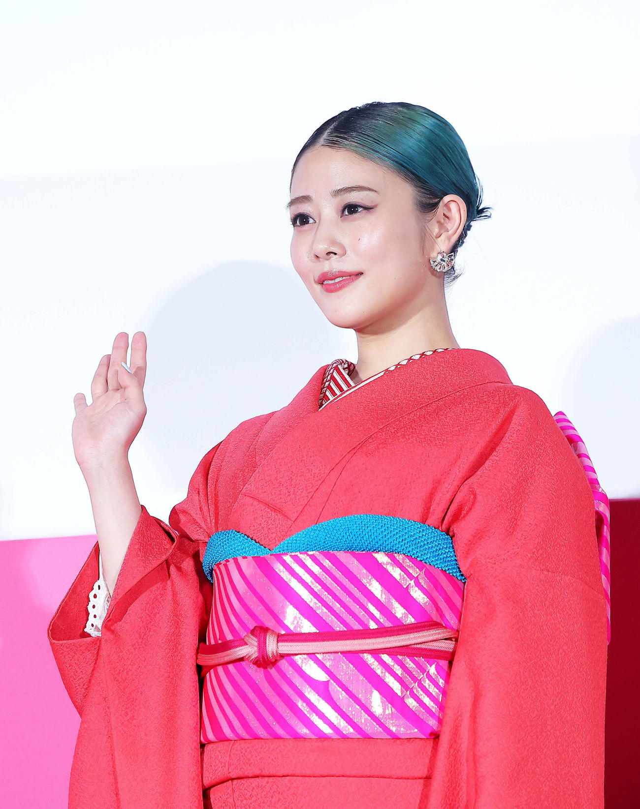 映画「バービー」ジャパンプレミアイベントに着物姿で臨む高畑充希（撮影・河田真司）