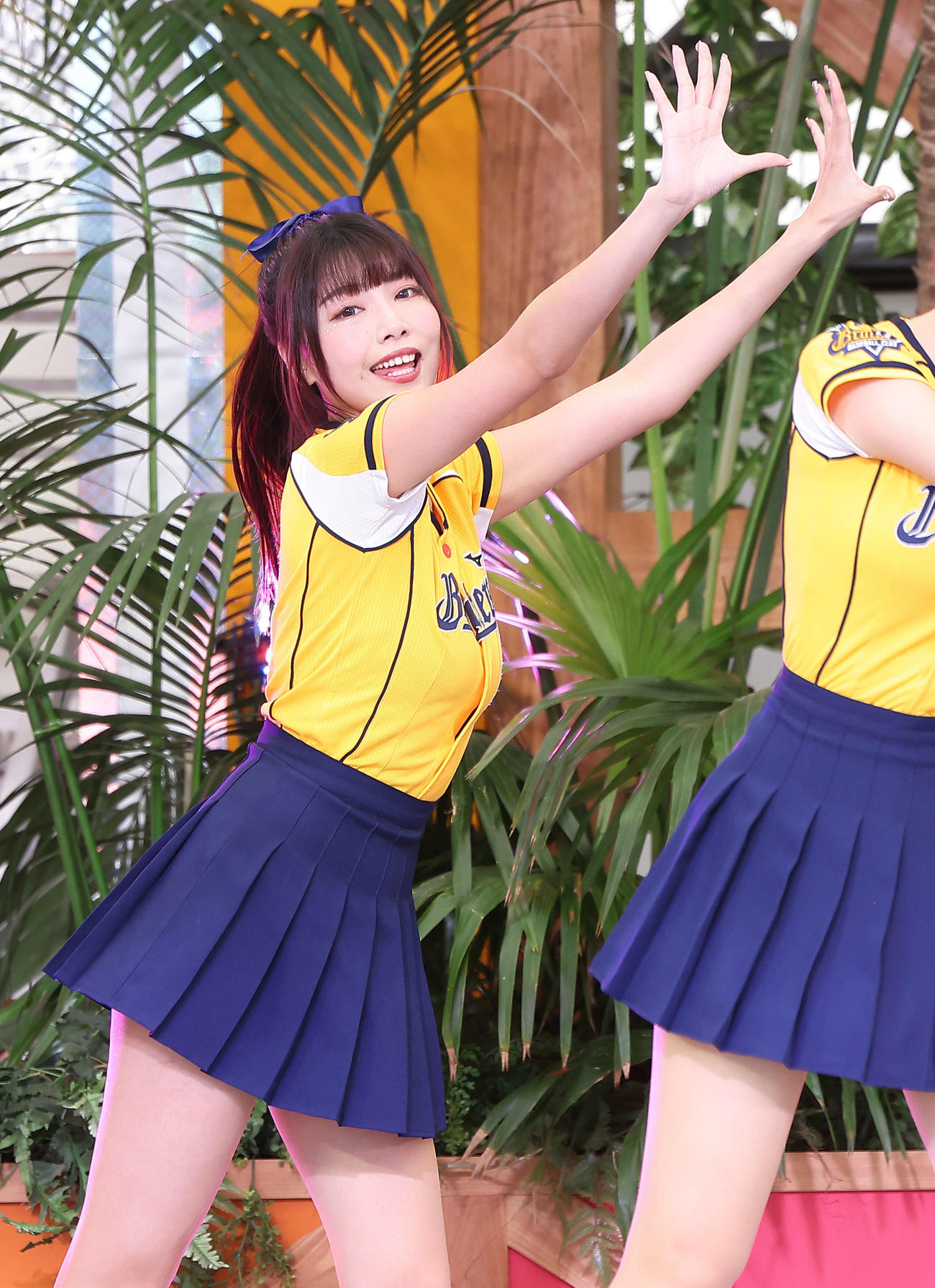「お台場冒険王2023 SUMMER SPLASH！」でパフォーマンスするパッションシスターズのNicole（撮影・河田真司）