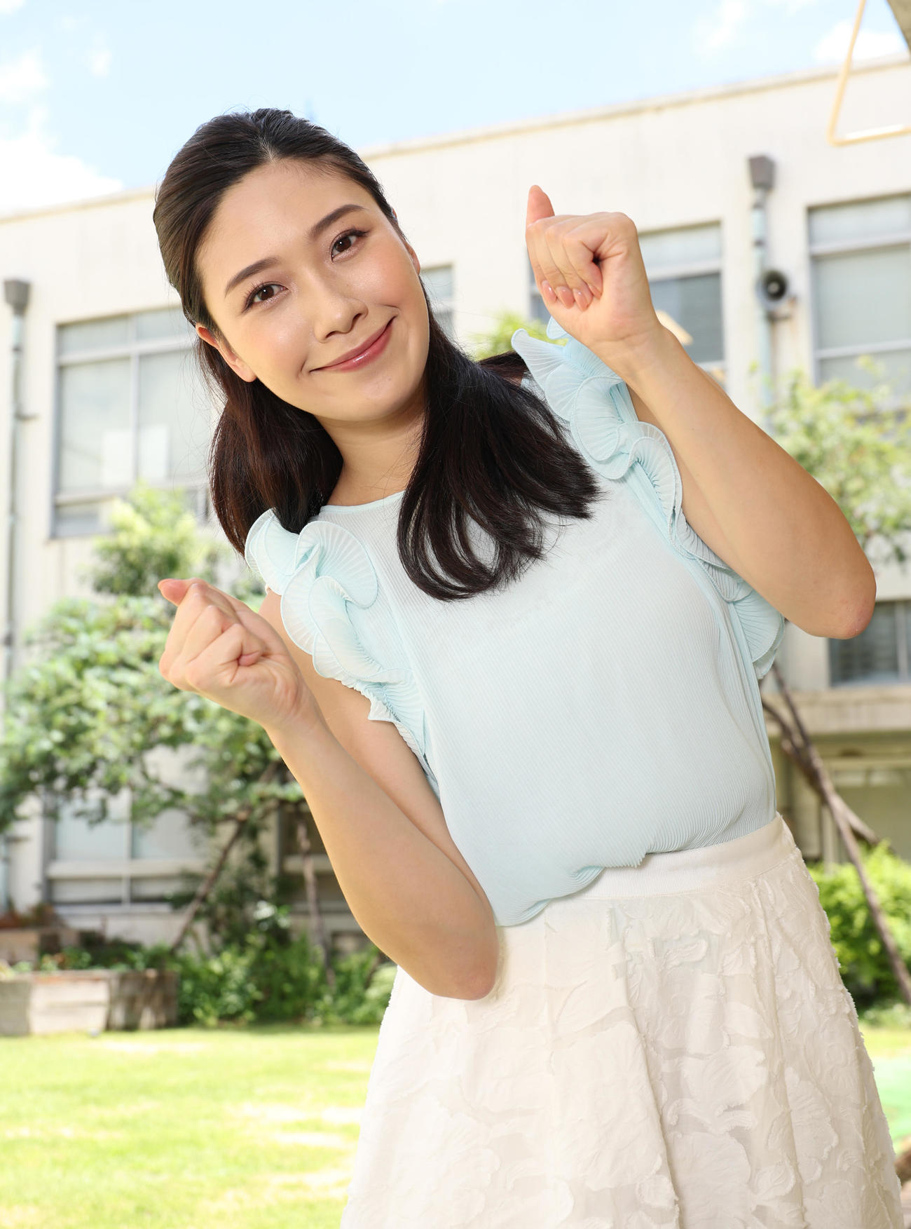意気込みを語りガッツポーズする松田和佳（撮影・中島郁夫）