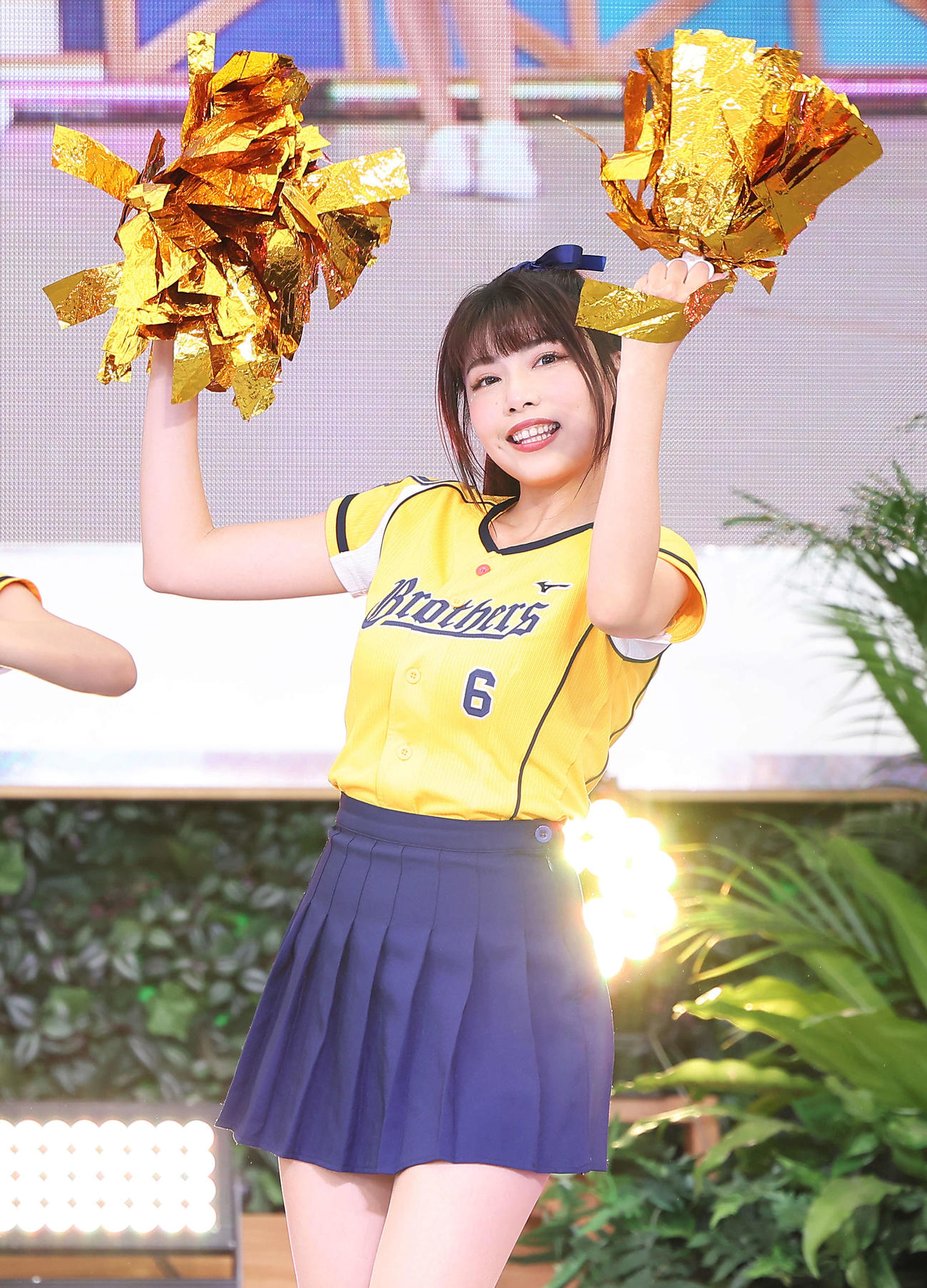 「お台場冒険王2023 SUMMER SPLASH！」でパフォーマンスするパッションシスターズのNicole（撮影・河田真司）