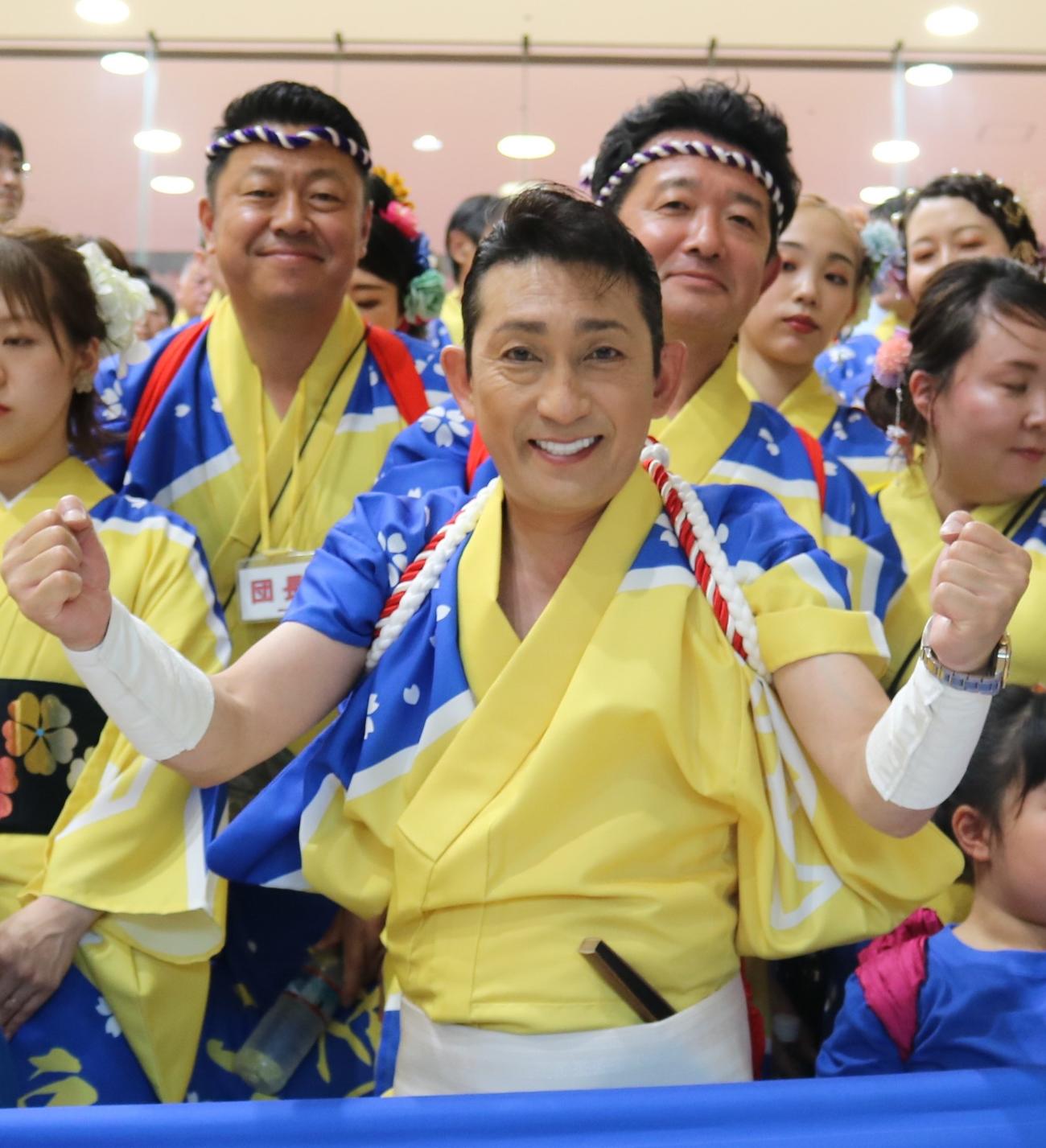 地元の岩手・盛岡市で開催された「盛岡さんさ踊り」に参加した福田こうへい
