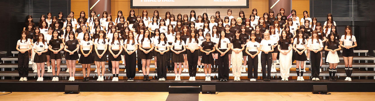 「IDOL3．0 Final Stage進出者お披露目イベント」に出席した進出者たち（撮影・中島郁夫）