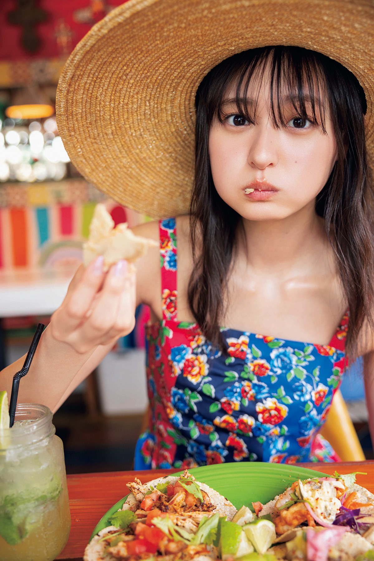 乃木坂46遠藤さくらファースト写真集の先行カット。沖縄で撮影した（撮影／須江隆治（See））