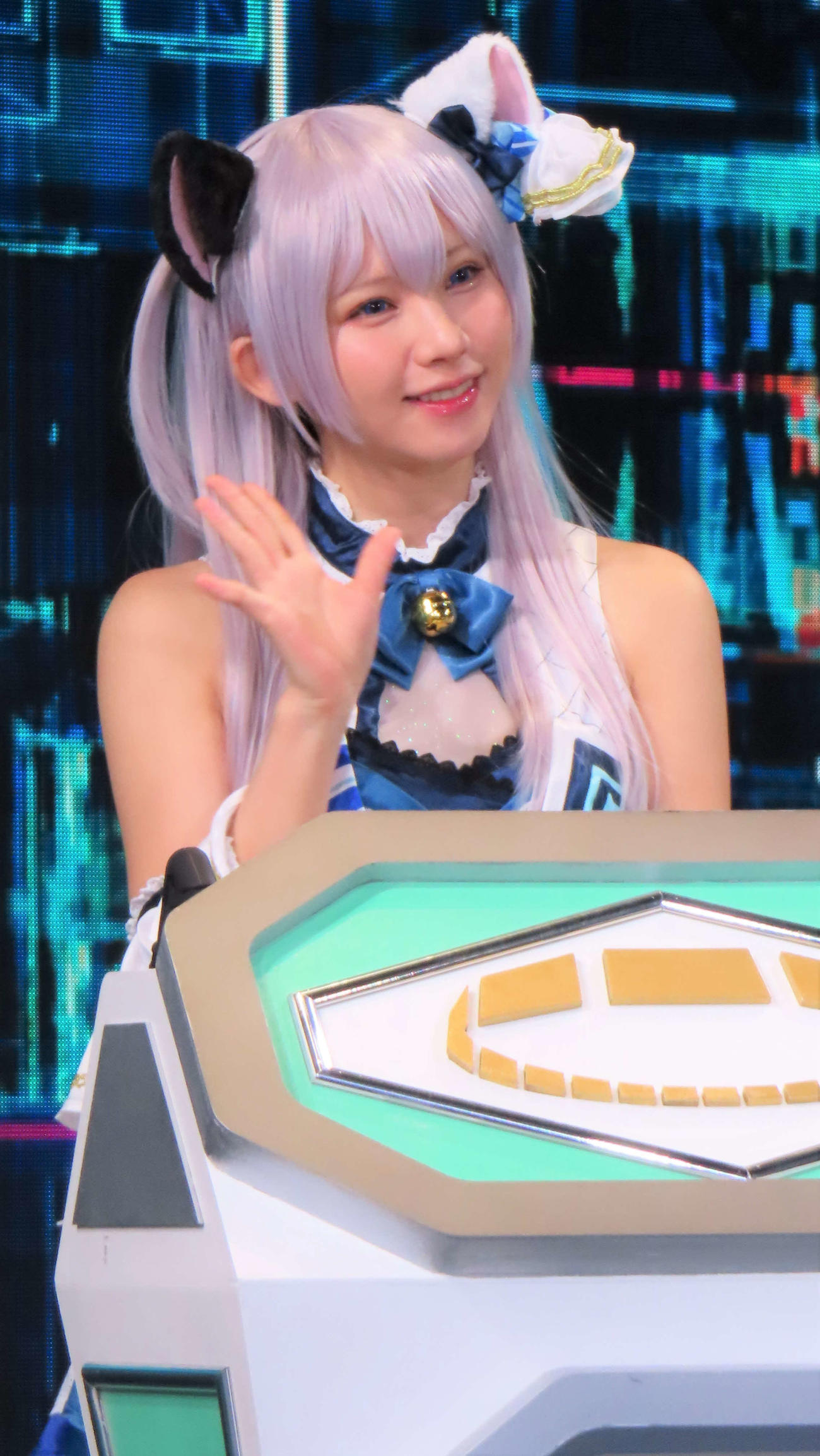 高校対抗の全国eスポーツ大会「STAGE：0」にゲストとして出席したえなこ（撮影・玉利朱音）