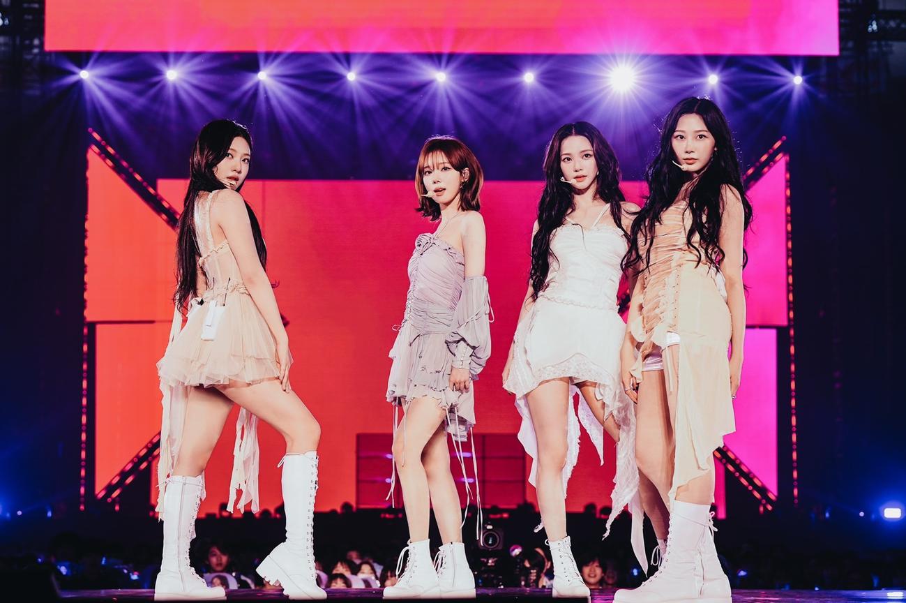 ライブを開催したaespa。左からNINGNING、WINTER、KARINA、GISELLE