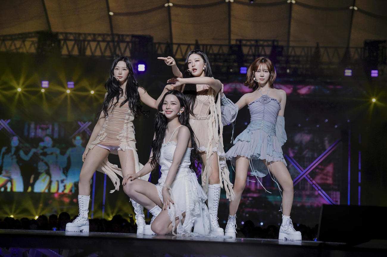 ライブを開催したaespa。左からGISELLE、KARINA、NINGNING、WINTER