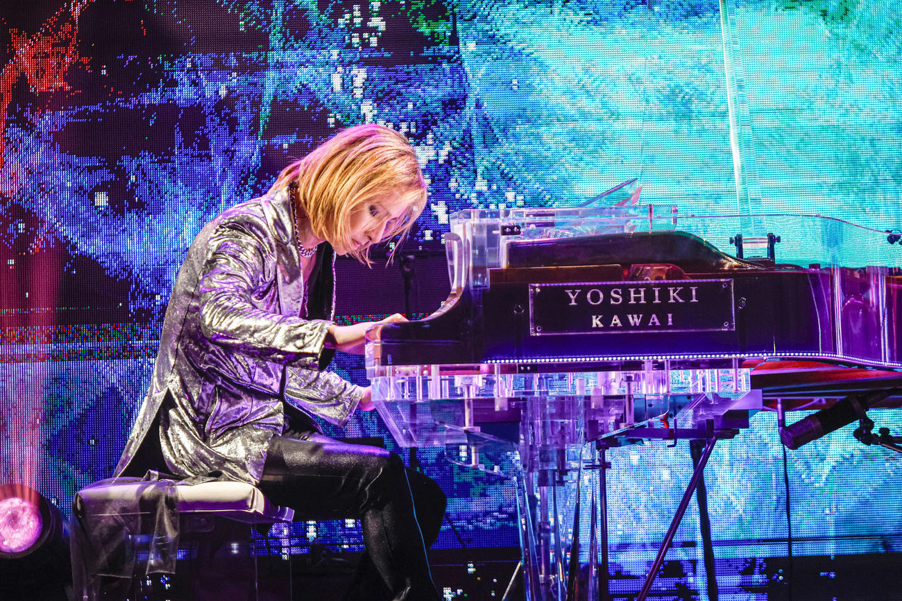 ディナーショーを開催したYOSHIKI
