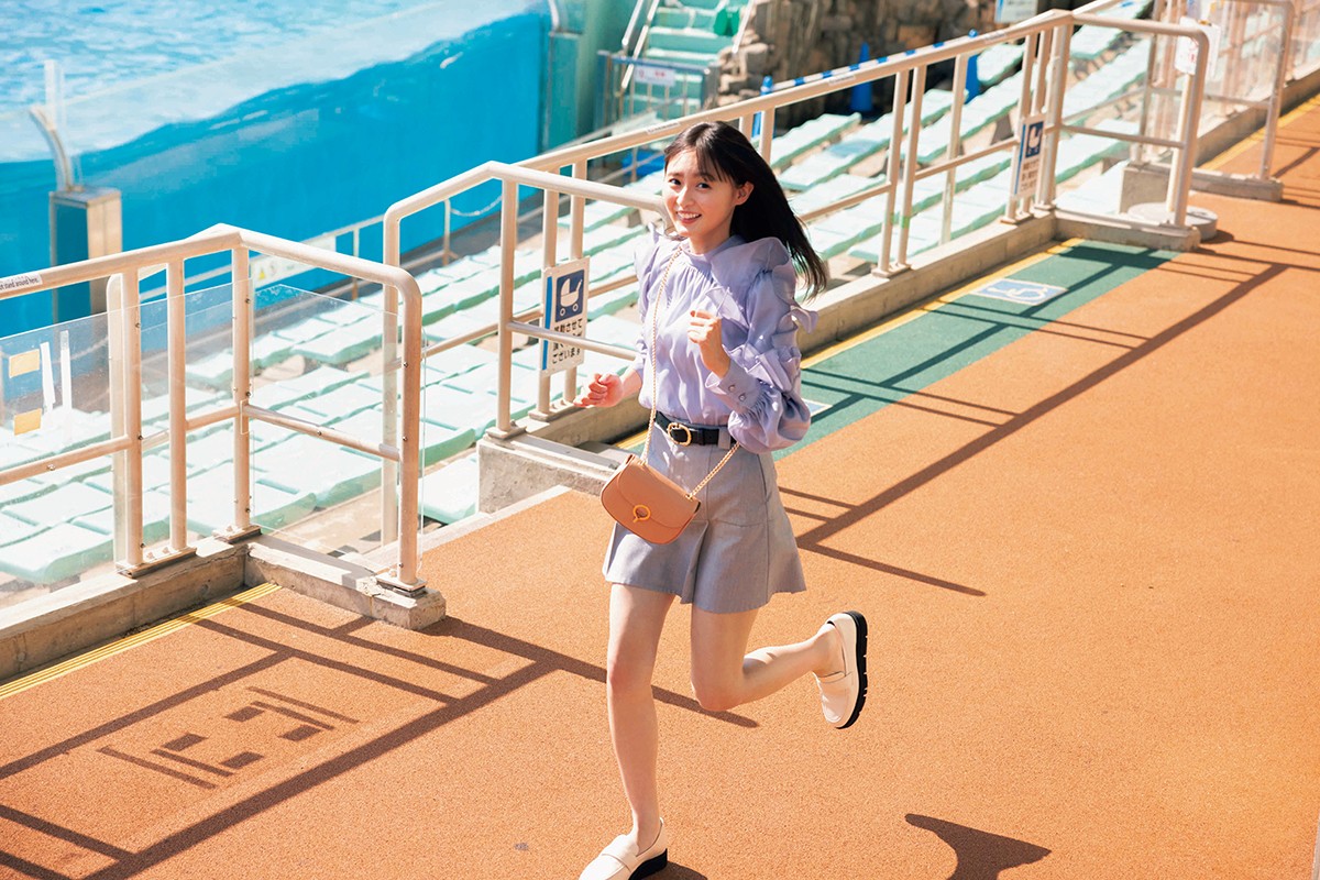 乃木坂46遠藤さくらファースト写真集の先行カット。地元名古屋で撮影した（撮影／須江隆治（See））