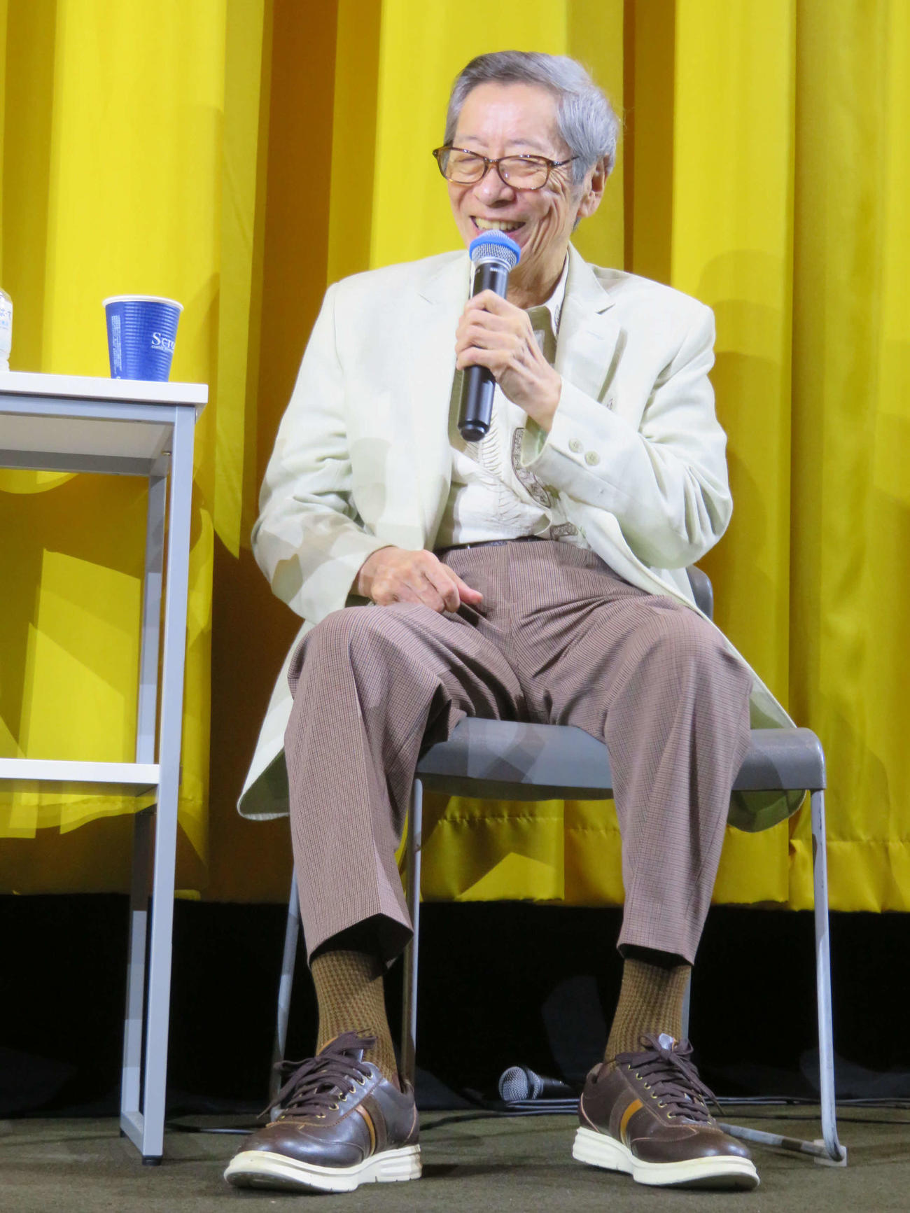 戦争の記憶と記録を語り継ぐ映画祭での「零戦黒雲一家」（舛田利雄監督）上映後のトークショーに登壇した浜田光夫（撮影・村上幸将）