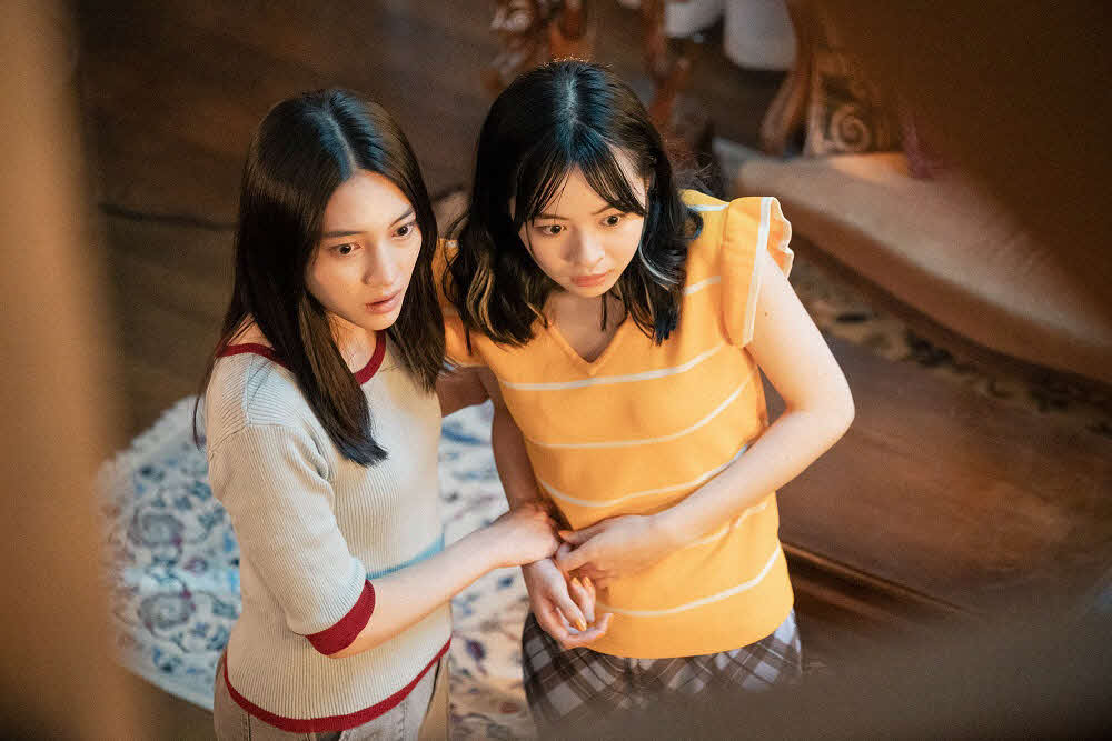 久保田紗友と友人役の莉子