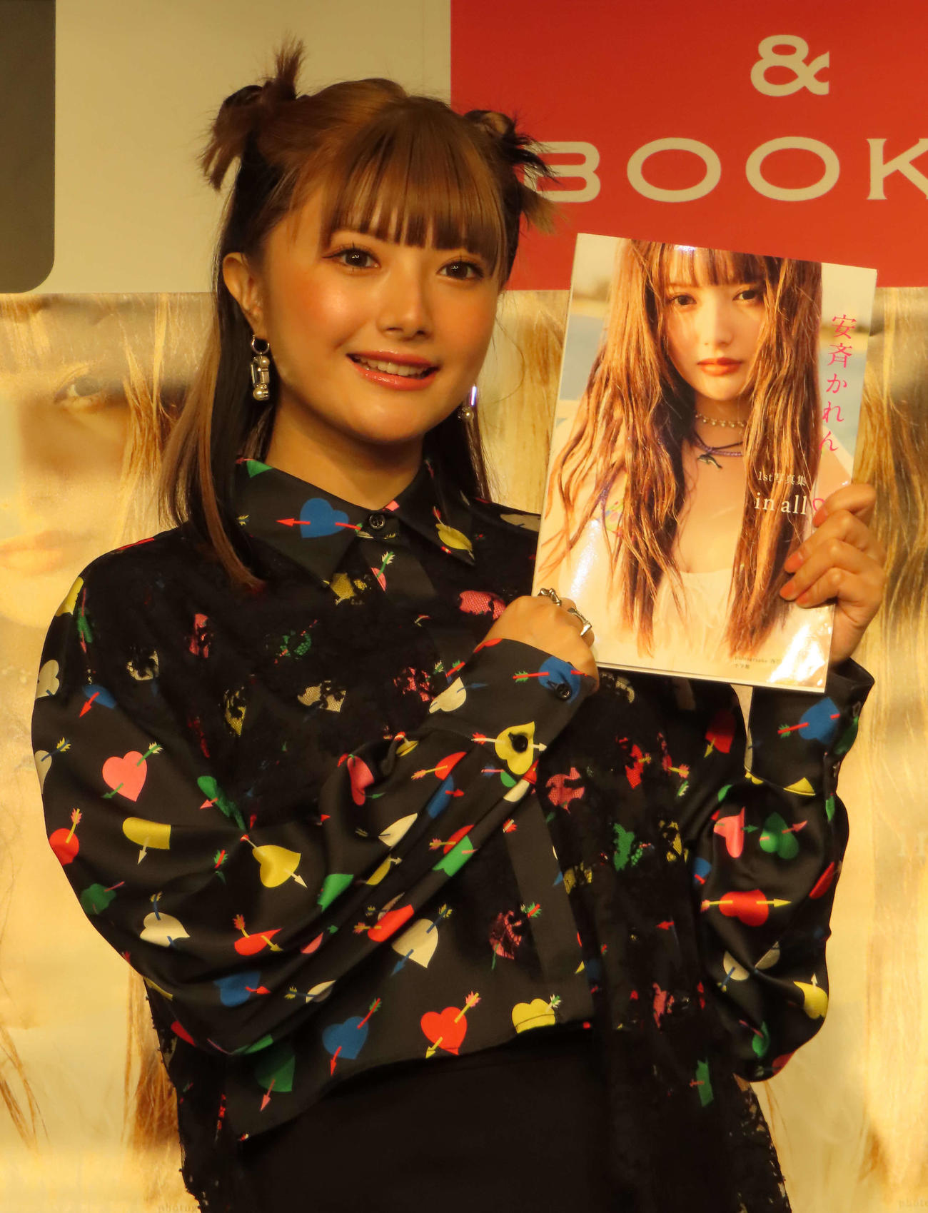 初写真集の発売イベントを行った安斉かれん