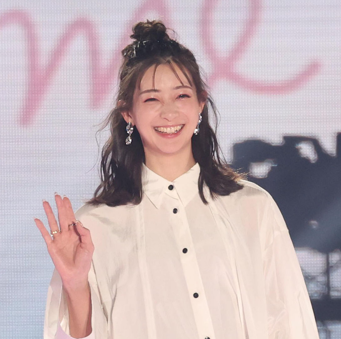 足立梨花（2023年8月撮影）