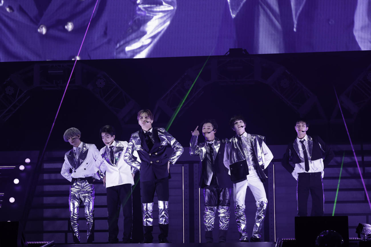 「EBiDAN THE LIVE UNIVERS 2023」でお披露目された韓流好きユニット。左から池田彪馬、SHOOT、HAYATO、カイ、塩■（■は崎の大が立の下の横棒なし）太智、吉澤要人