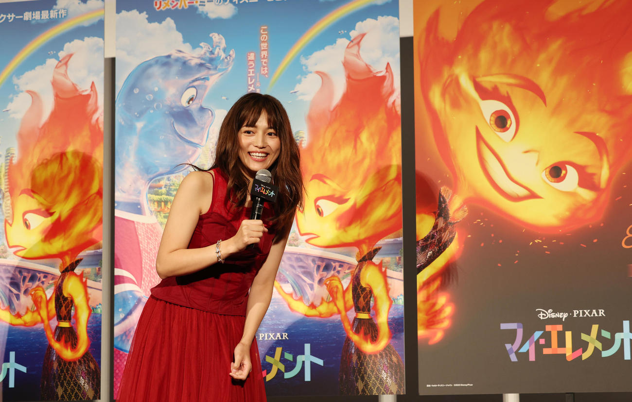 映画「マイ・エレメント」公開舞台あいさつに登場した川口春奈（撮影・野上伸悟）
