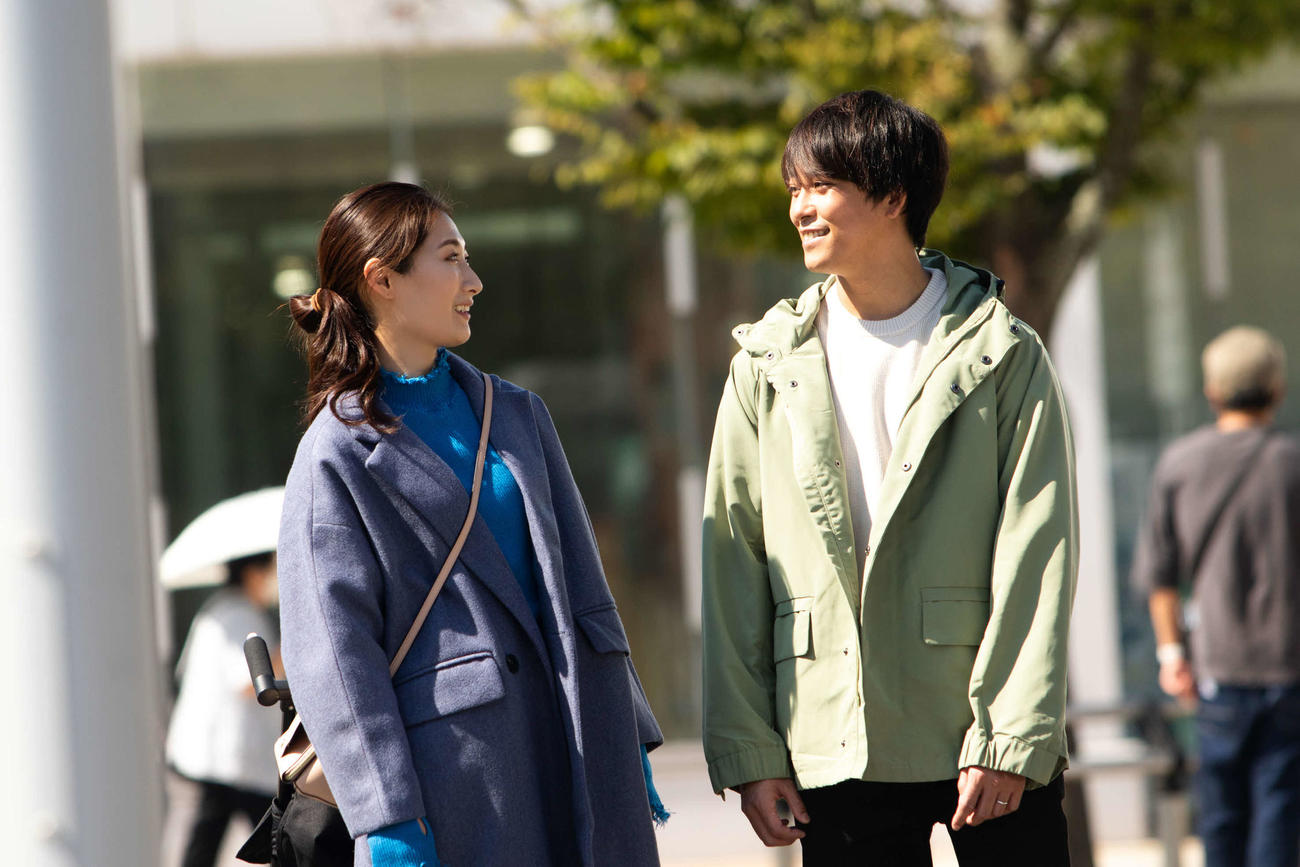 映画「尾かしら付き。」で佐野岳と夫婦を演じた武田梨奈(C)佐原ミズ／コアミックス(C)2023映画「尾かしら付き。」