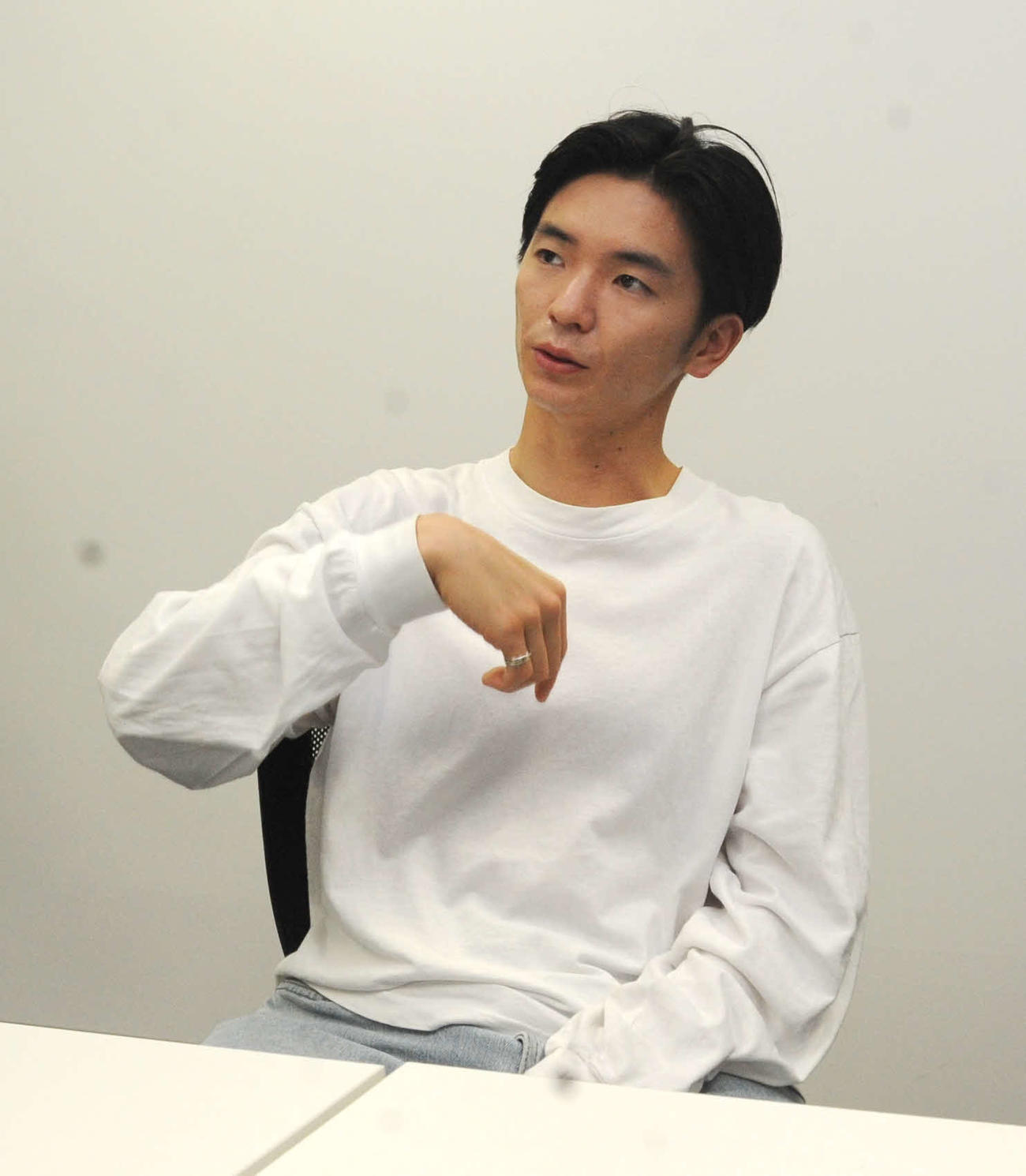取材に応じた福地展成（撮影・松尾幸之介）