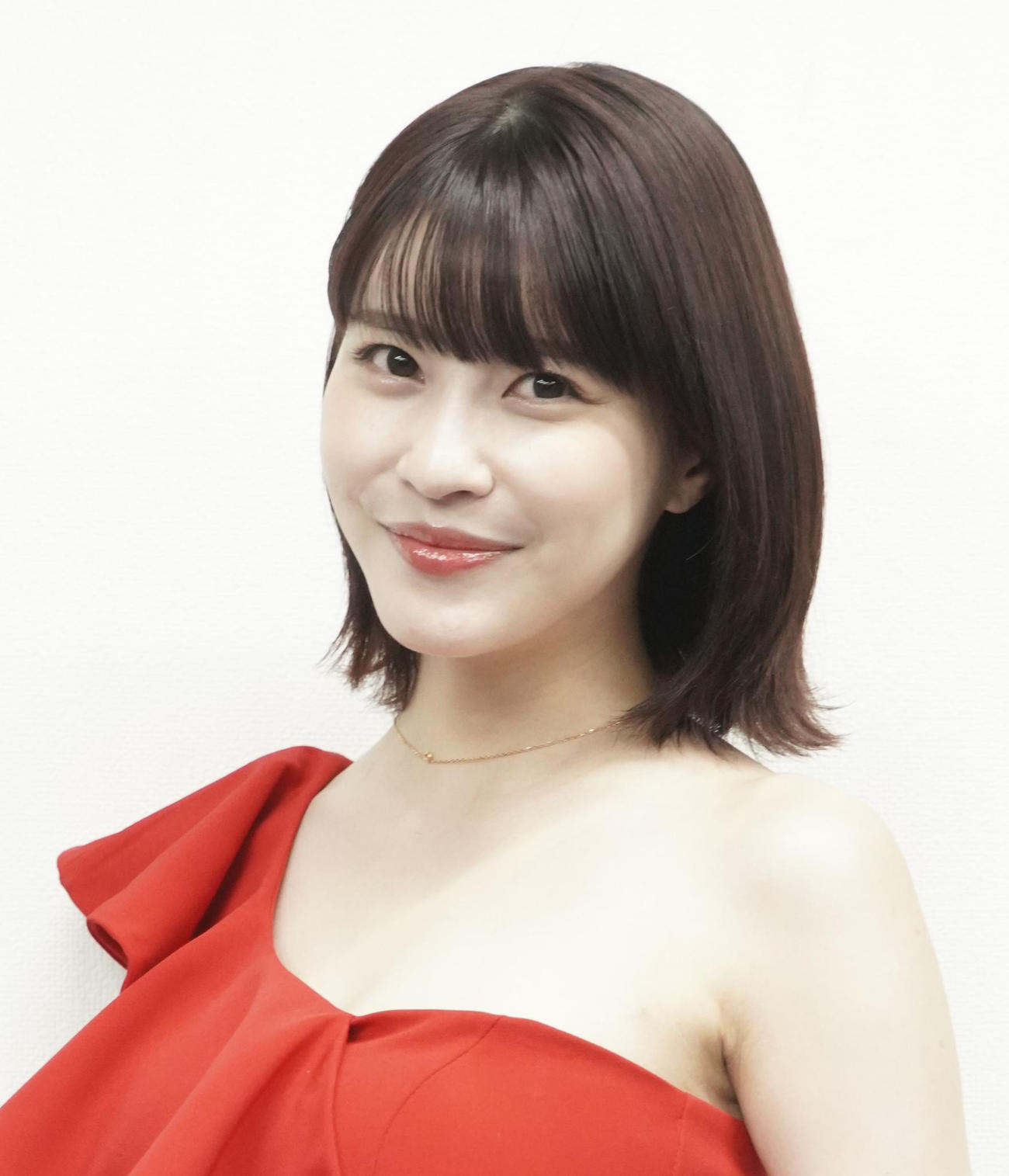 岸明日香（2022年12月24日撮影）