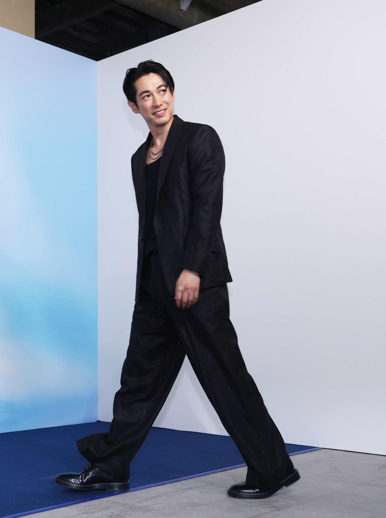 クレ・ド・ポー　ボーテ期間限定POPUPイベント「輝きの原点にもどる鍵」フォトコールに臨むディーン・フジオカ（撮影・河田真司）