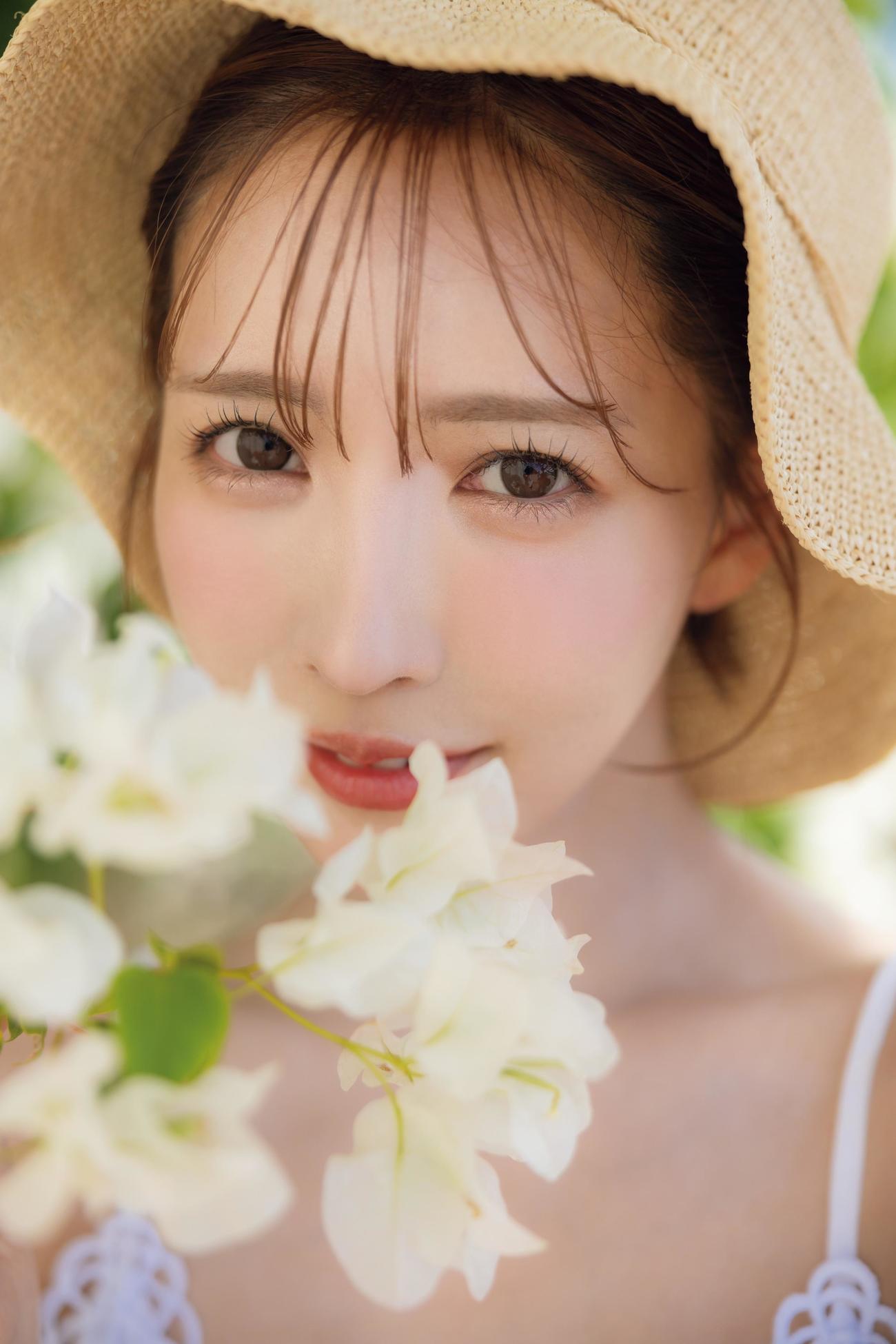 三上悠亜の写真集「Last your…」のワンカット（C）上野勇