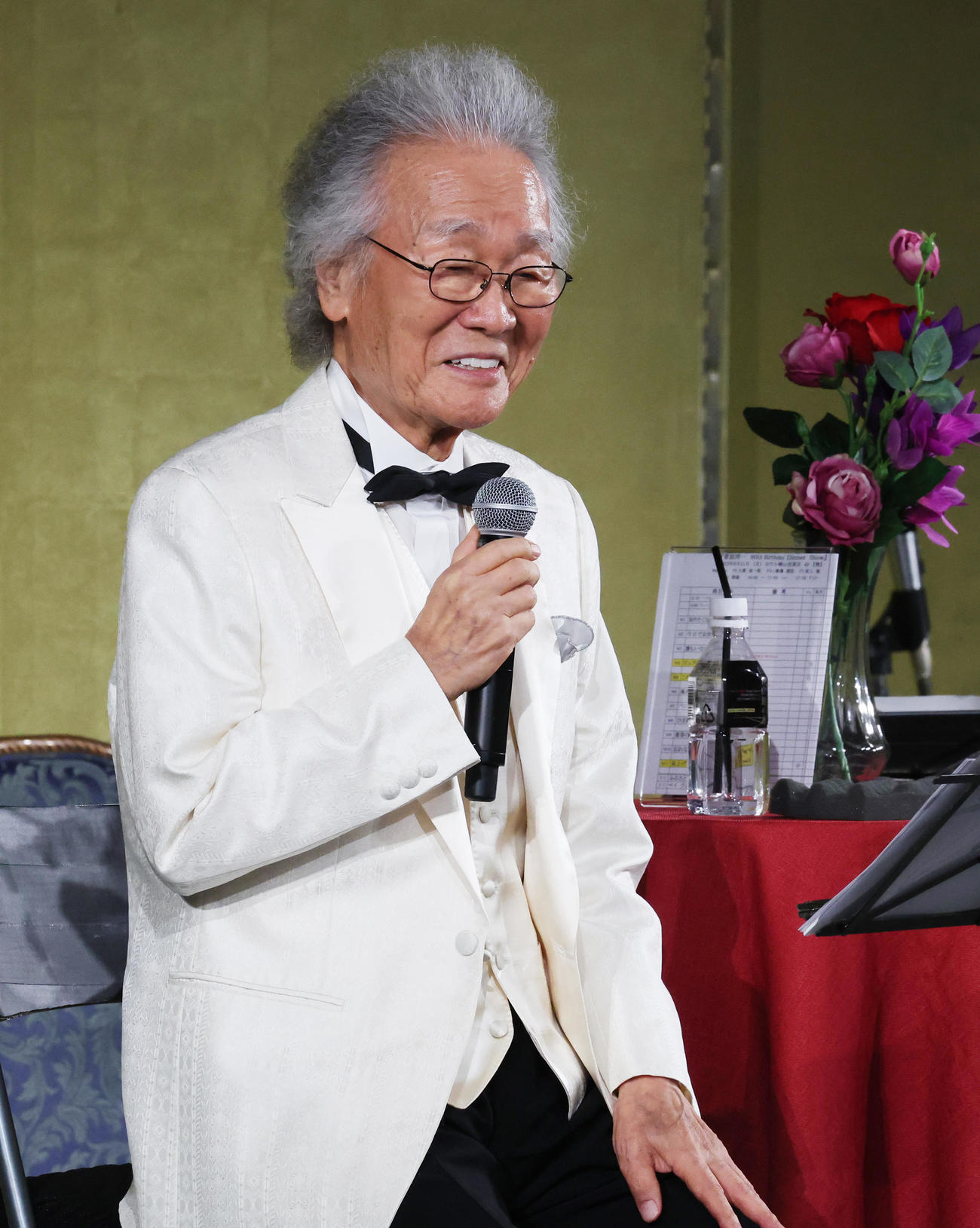 90歳の誕生日にディナーショーを行った菅原洋一（撮影・野上伸悟）