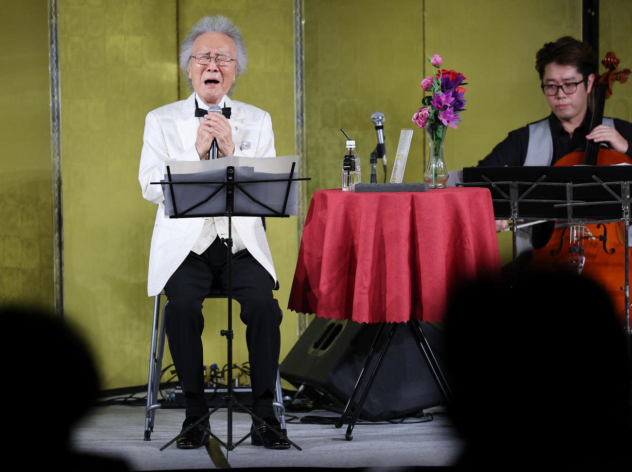 90歳の誕生日にディナーショーを行う菅原洋一（撮影・野上伸悟）