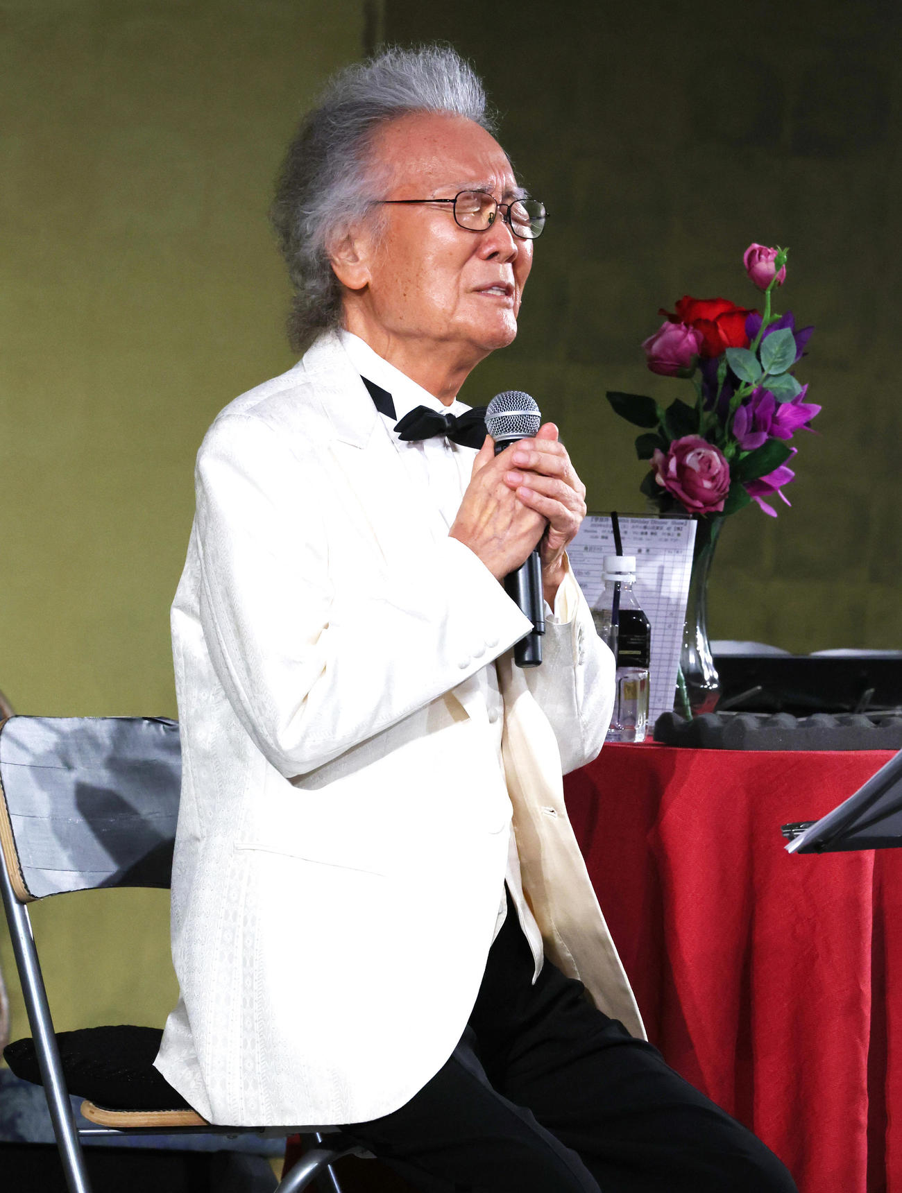 90歳の誕生日にディナーショーを行った菅原洋一（撮影・野上伸悟）
