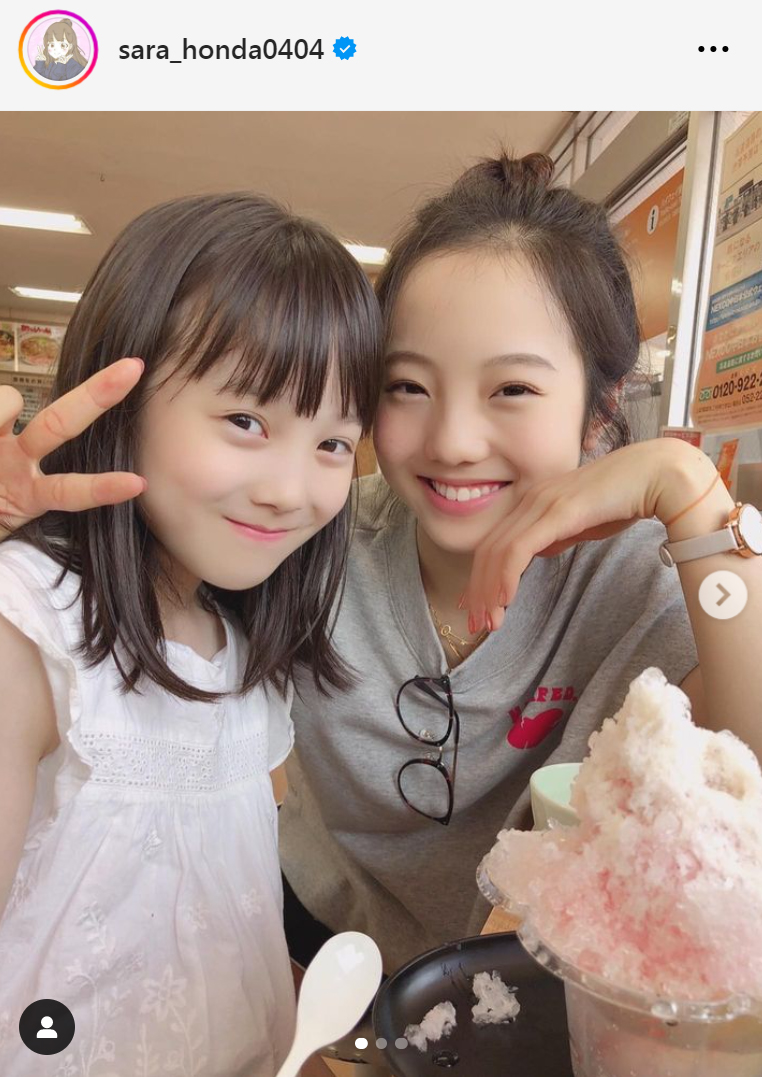 本田紗来（左）と姉の真凜（本田紗来のインスタグラムから）