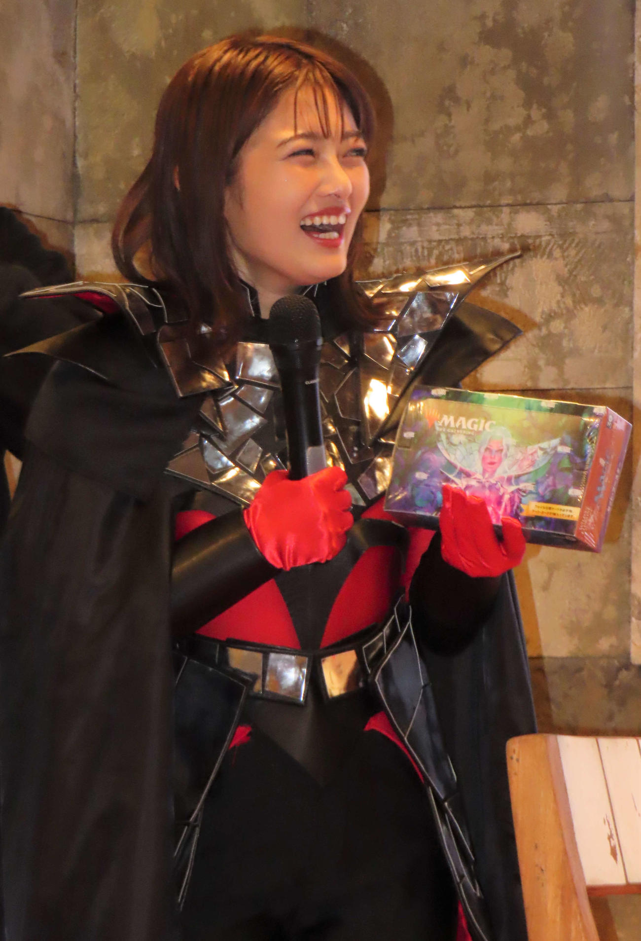 マジック：ザ・ギャザリング「エルドレインの森」発売PRイベントに出席した井上咲楽